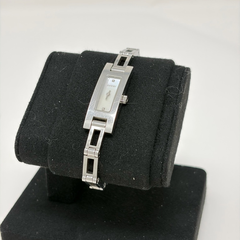 Gucci 3900L Ladies Watch Stainless Steel Swiss Made Bracelet Watch